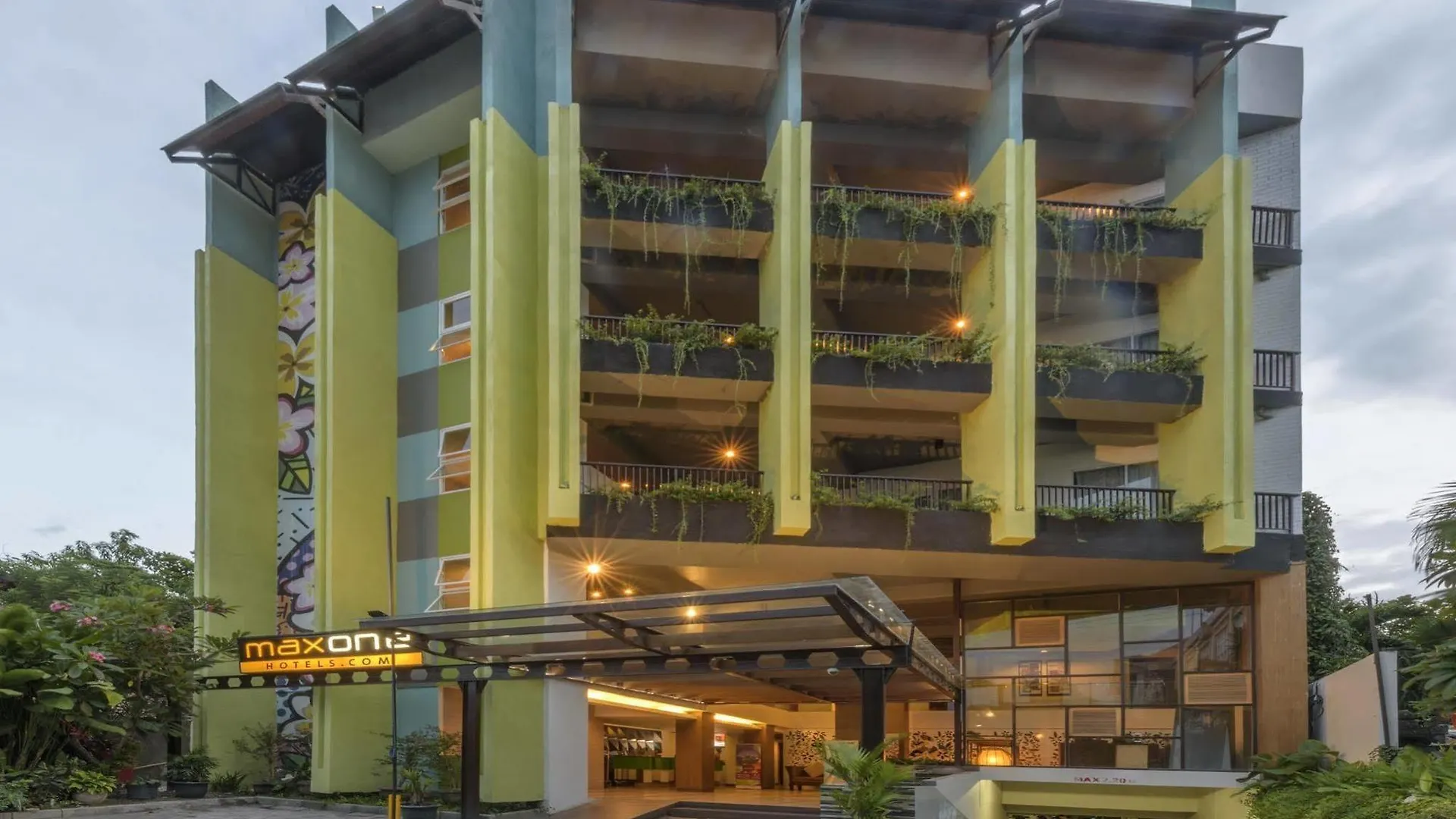 Airy Premier Seminyak Cendrawasih 28 Kuta Bali酒店